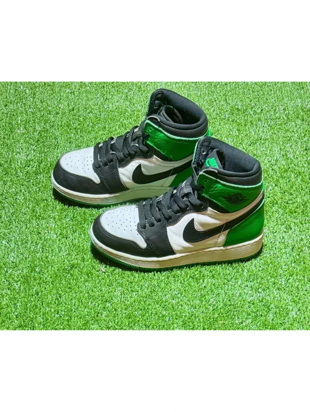 Air Jordan 1 Retro High OG Lucky Green – Size 5Y / Women’s 6.5